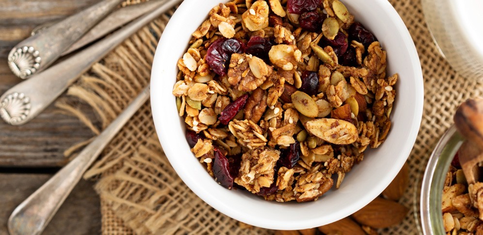Healthy Sweetener in the Morning: GRANOLA is the Best Choice for Your Breakfast